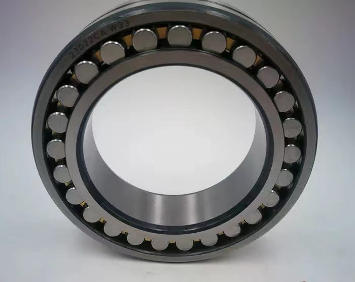 23022 CC CA CK W33 o gofio rholer sfferig ar gyfer peiriannau mwyngloddio 110 * 170 * 45mm